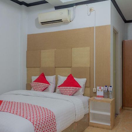 Oyo 649 K68 Residence Jakarta Exterior photo