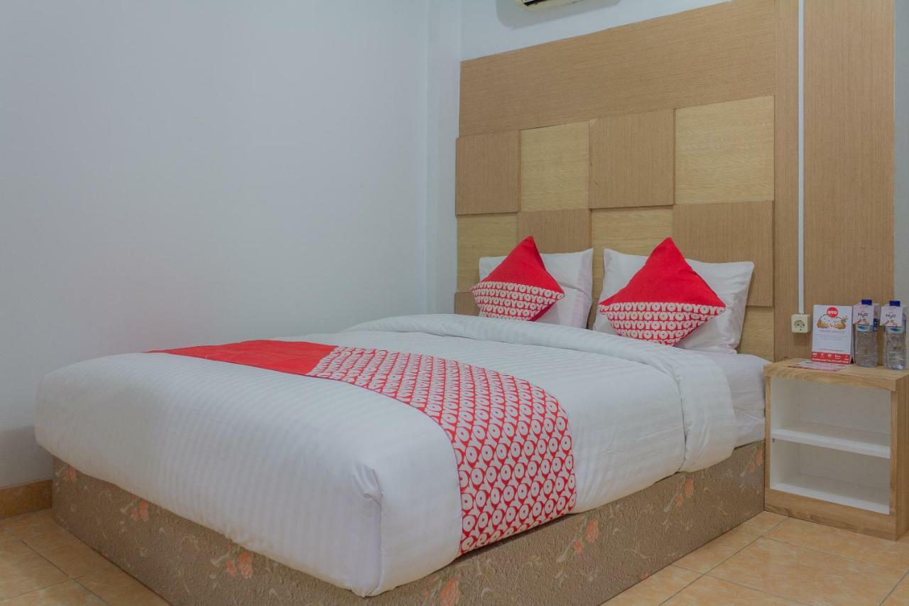 Oyo 649 K68 Residence Jakarta Exterior photo