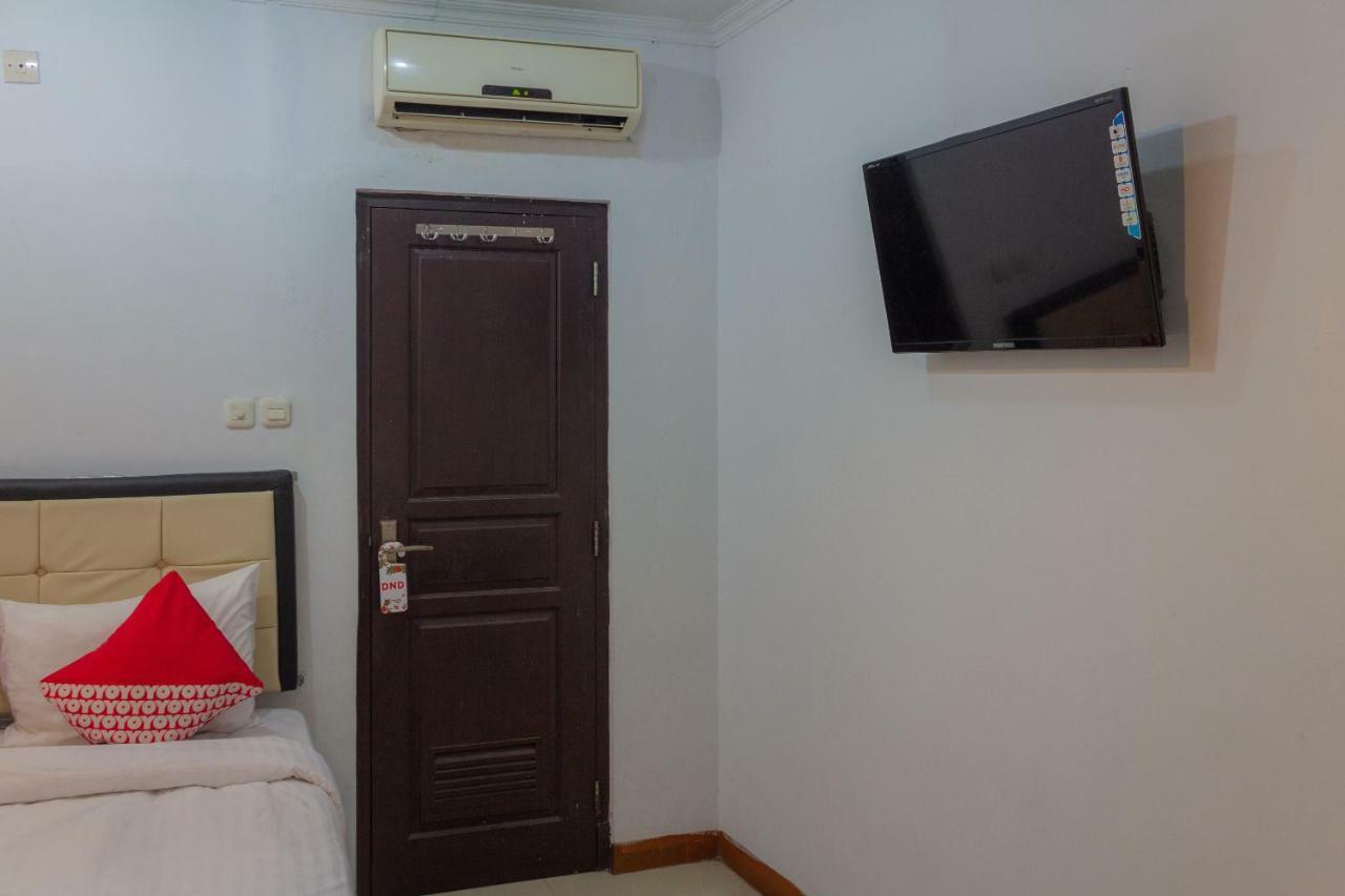 Oyo 649 K68 Residence Jakarta Exterior photo
