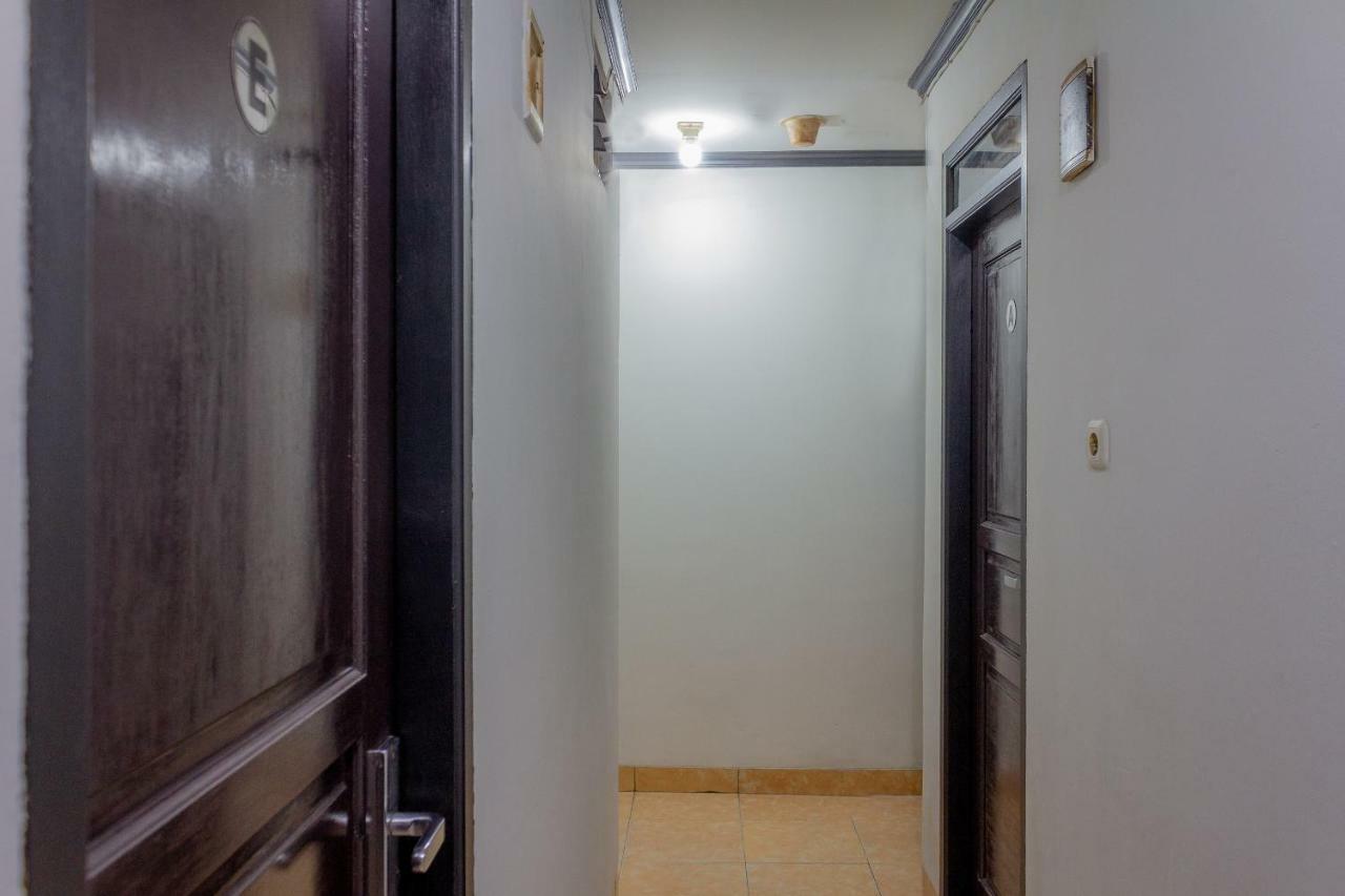 Oyo 649 K68 Residence Jakarta Exterior photo