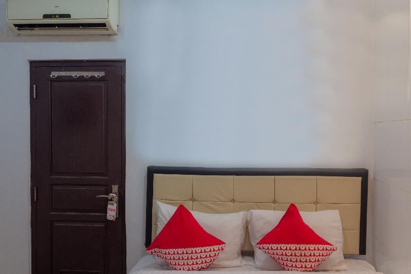 Oyo 649 K68 Residence Jakarta Exterior photo